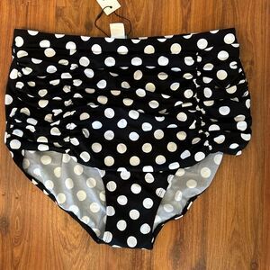 NWOT Black and white polkadot ruched bikini bottom